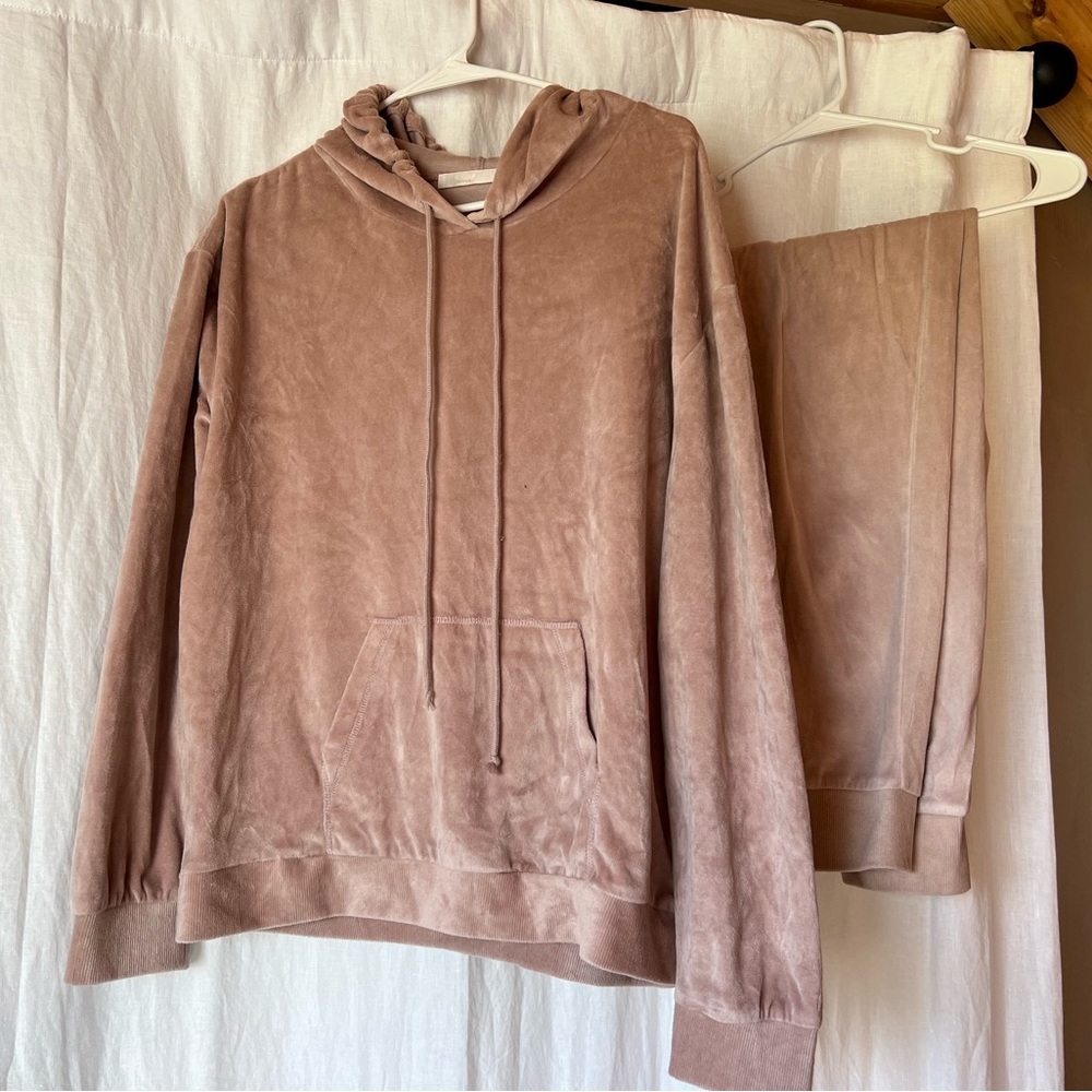 Doublezero Tracksuit size medium